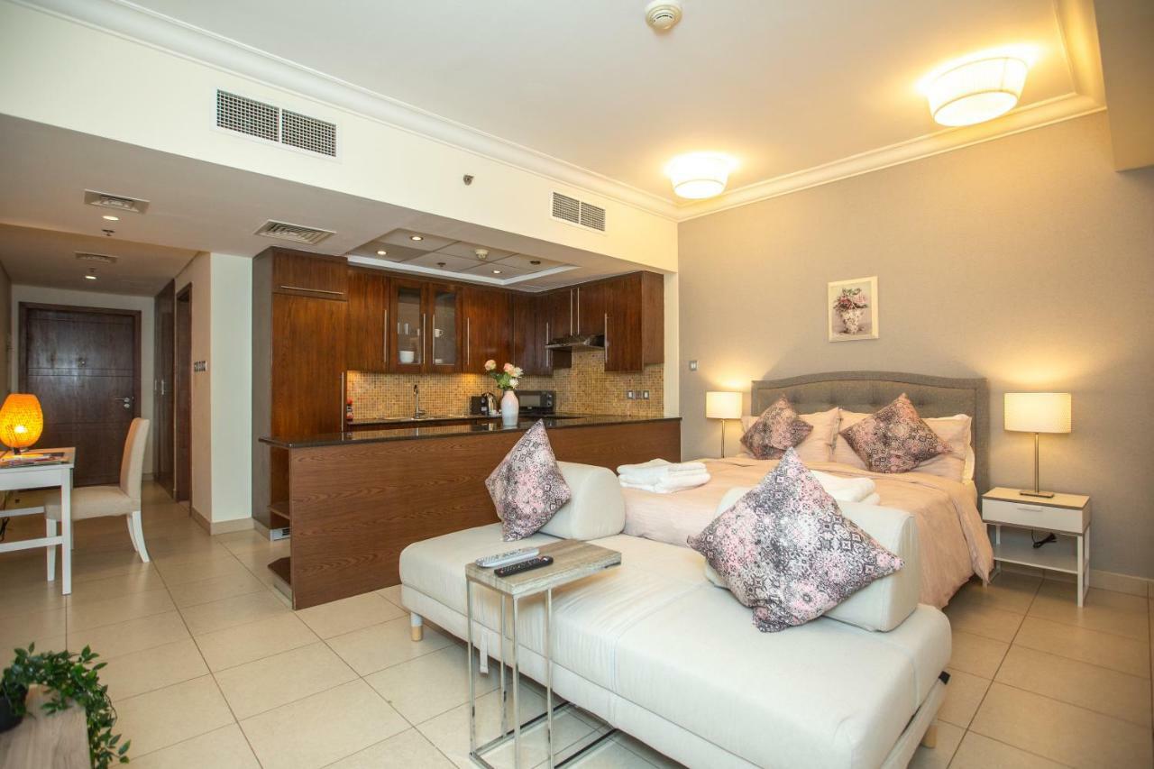 Appartamento Prime Retreats - Downtown Dubai Esterno foto